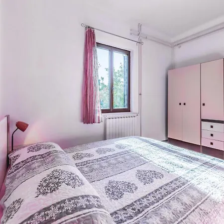 Apartment One-Bedroom Apartment In Divsici